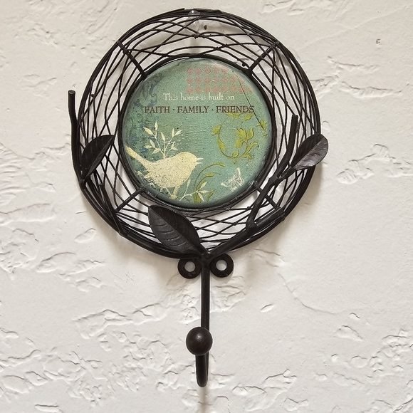 Vintage Rustic Metal Bird Nest Decorative Wall Hooks - Picture 3 of 5